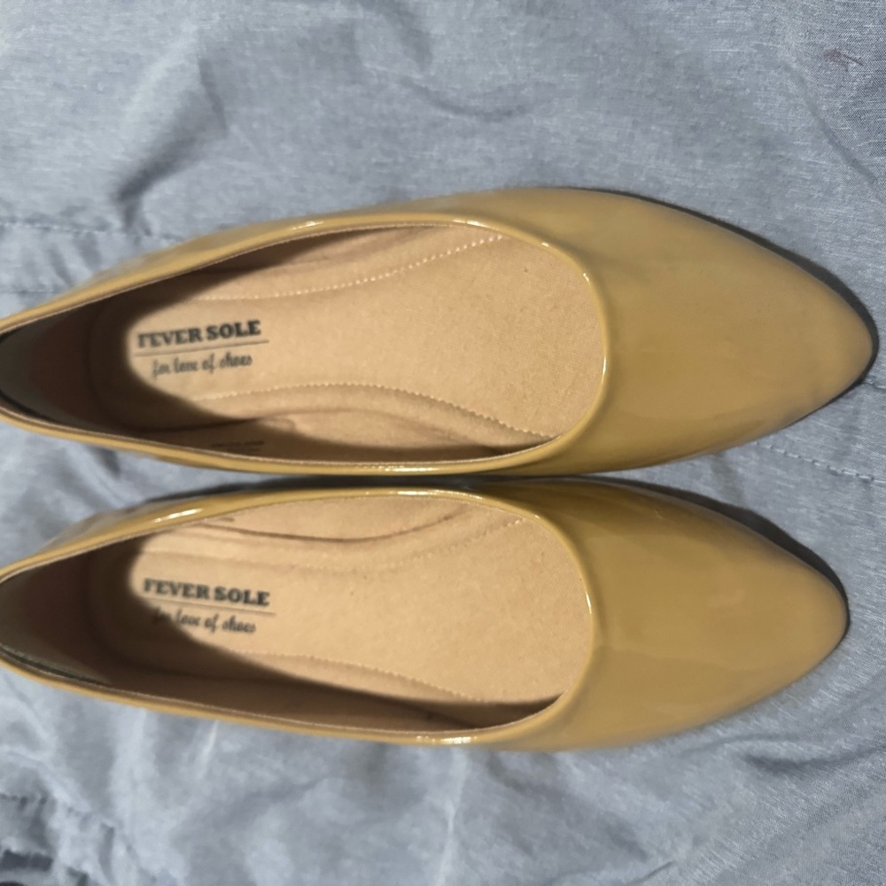 Forever Link Shiny Gold Flats